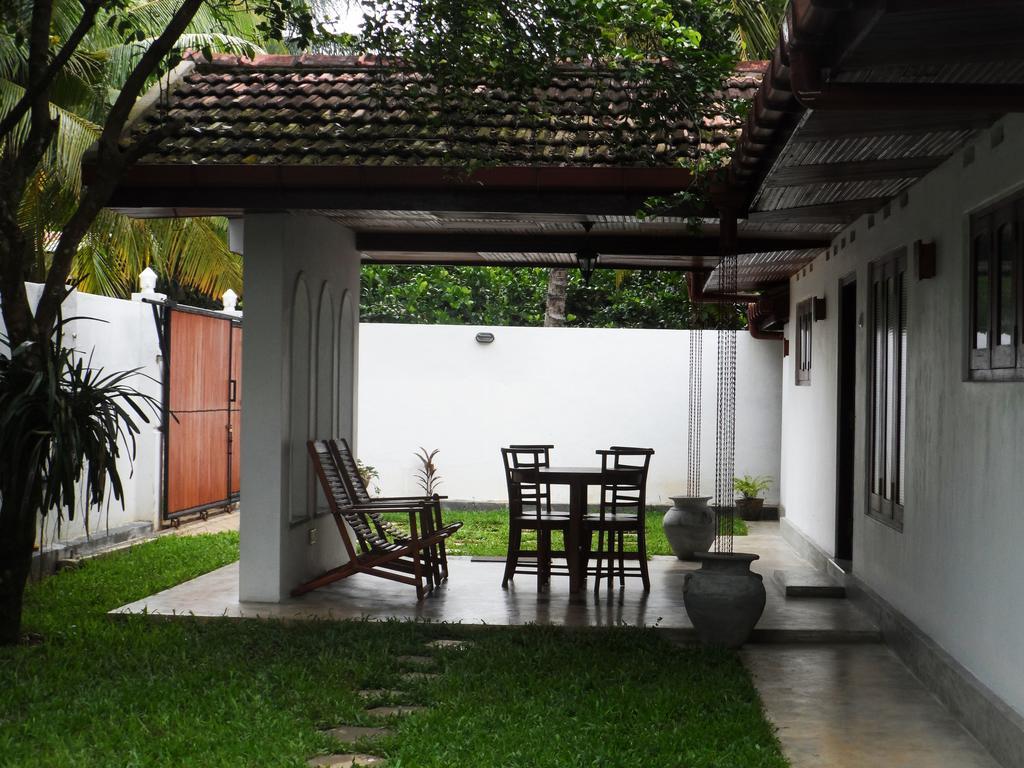 Summer Dew Villa Talpe Habitación foto